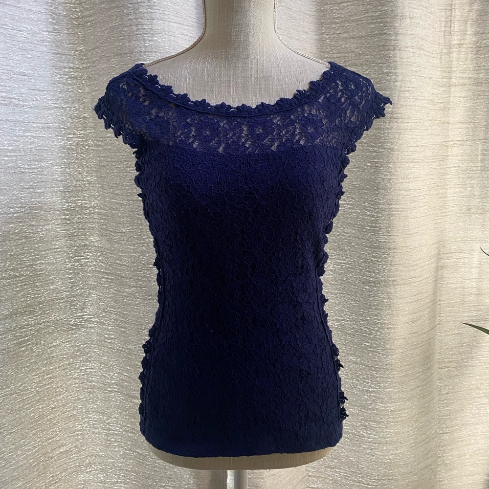 Lovely lace Express blouse